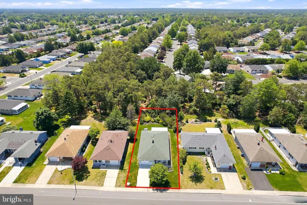Property Slideshow image 2 of 56 | 434 jamaica blvd, Toms River, NJ, 08757