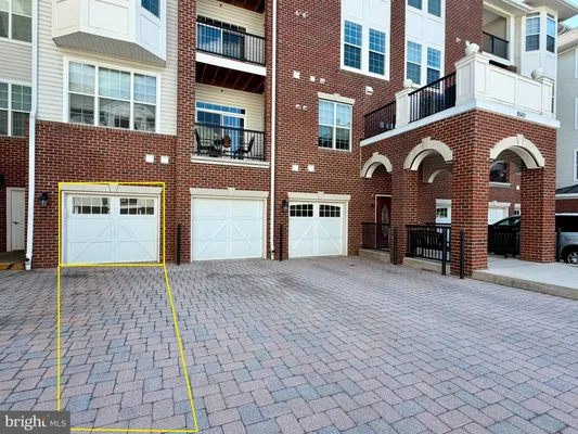 Property Slideshow image 2 of 50 | 8501 coltrane ct 407, Ellicott City, MD, 21043