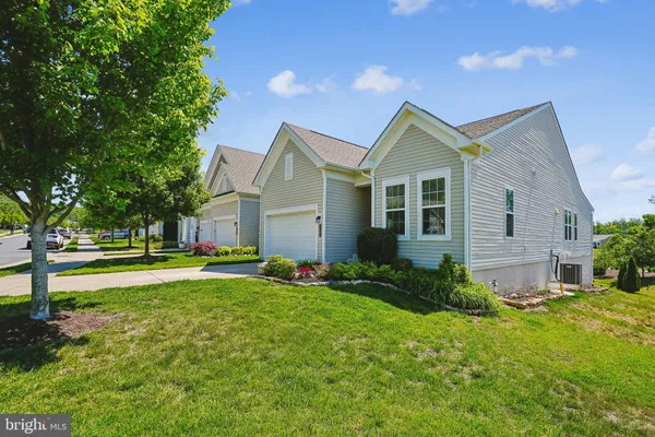 Property Slideshow image 2 of 55 | 126 long point dr, Fredericksburg, VA, 22406