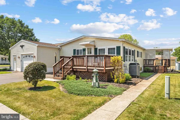 Property Slideshow image 3 of 33 | 365 w 6th st, Red Hill, PA, 18076
