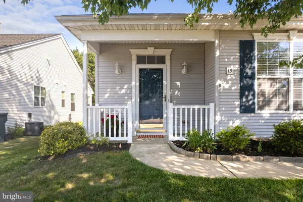 Property Slideshow image 3 of 33 | 15 reef ln, Tuckerton, NJ, 08087
