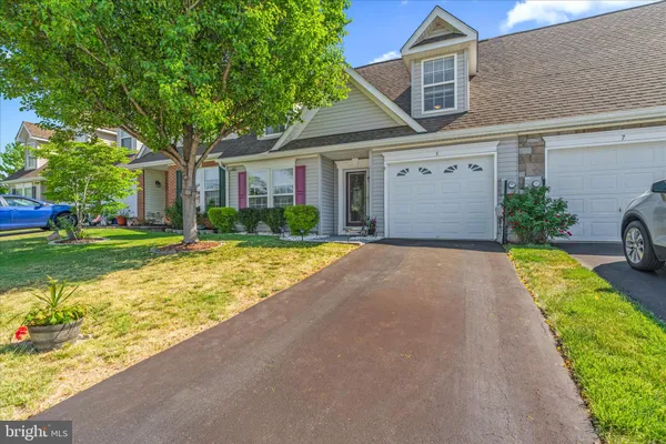 Property Slideshow image 3 of 60 | 5 geoley ct, Thurmont, MD, 21788