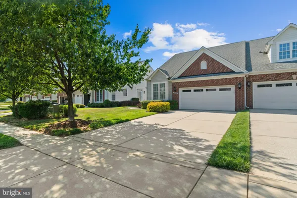 Property Slideshow image 2 of 42 | 8220 academy rd 22, Ellicott City, MD, 21043