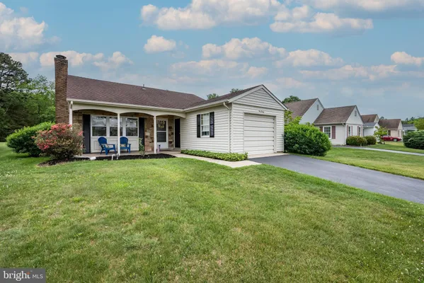 Property Slideshow image 2 of 47 | 130 dorchester dr, Southampton, NJ, 08088