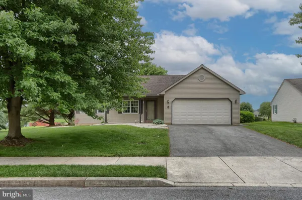 Property Slideshow image 2 of 41 | 49 springhouse dr, Myerstown, PA, 17067
