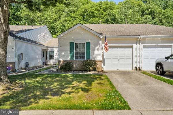 Property Slideshow image 2 of 37 | 40 peppergrass dr, Mount Laurel, NJ, 08054