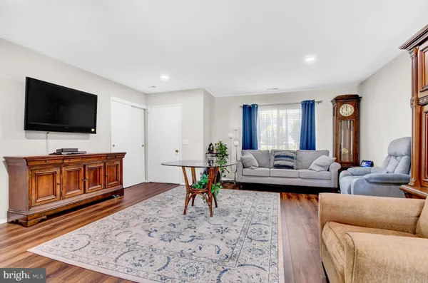 Property Slideshow image 2 of 25 | 15200 hyde park dr 36-a, Silver Spring, MD, 20906