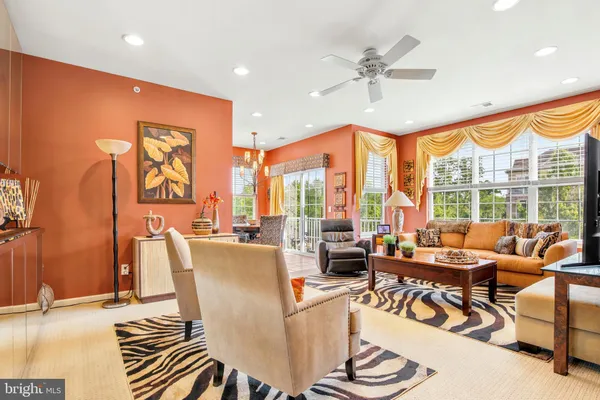Property Slideshow image 3 of 25 | 3302 knox ct 3302, Warwick, PA, 18974