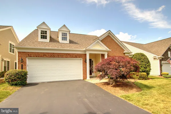 Property Slideshow image 3 of 8 | 44480 blueridge meadows dr, Ashburn, VA, 20147