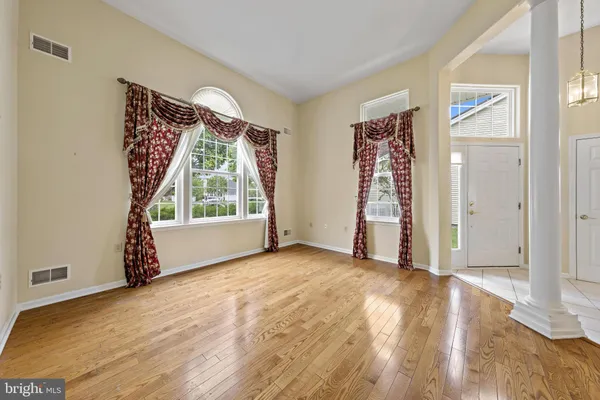 Property Slideshow image 3 of 44 | 6 rapids ct, Barnegat, NJ, 08005