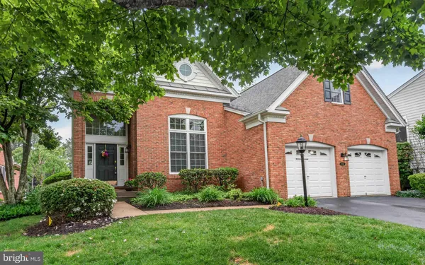 Property Slideshow image 2 of 92 | 5416 zoysia ct, Haymarket, VA, 20169