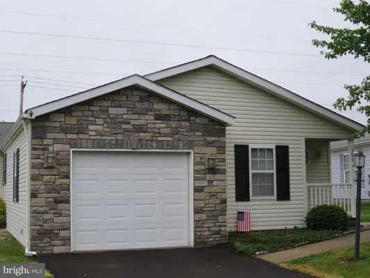 Property Slideshow image 3 of 37 | 368 countryside cir, New Hope, PA, 18938