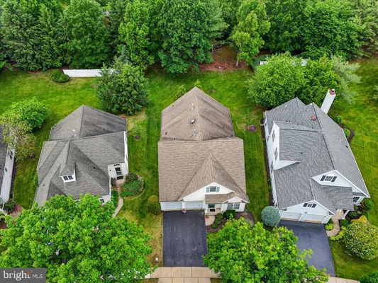 Property Slideshow image 2 of 48 | 29 cardinalflower la la, West Windsor, NJ, 08550