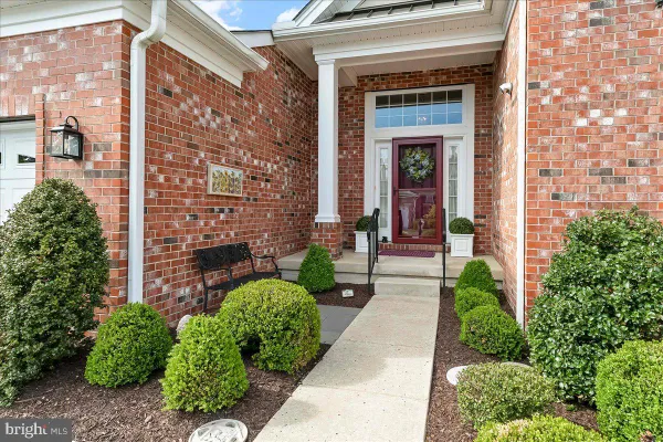 Property Slideshow image 2 of 45 | 818 woods end ct, Collegeville, PA, 19426