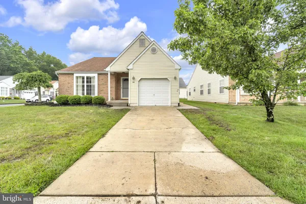 Property Slideshow image 2 of 29 | 801 freeport way, Williamstown, NJ, 08094