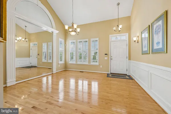Property Slideshow image 3 of 30 | 9716 seafield pl, Bristow, VA, 20136