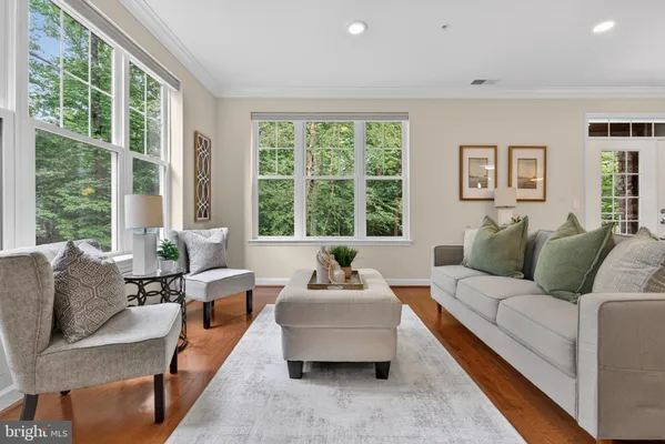 Property Slideshow image 3 of 37 | 11 clay lodge ln 104, Baltimore, MD, 21228