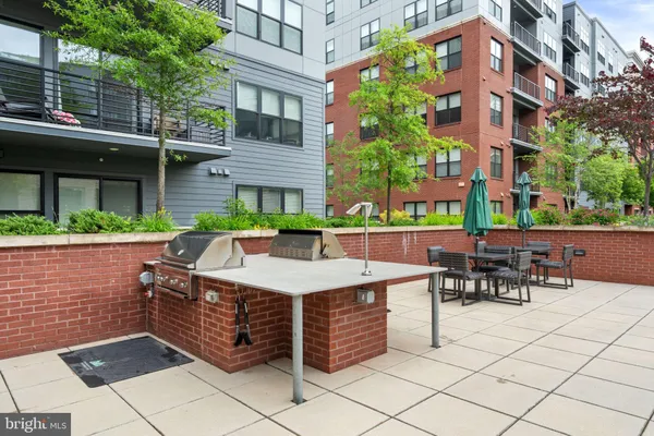 Property Slideshow image 3 of 42 | 2960 vaden dr 2n-602, Fairfax, VA, 22031