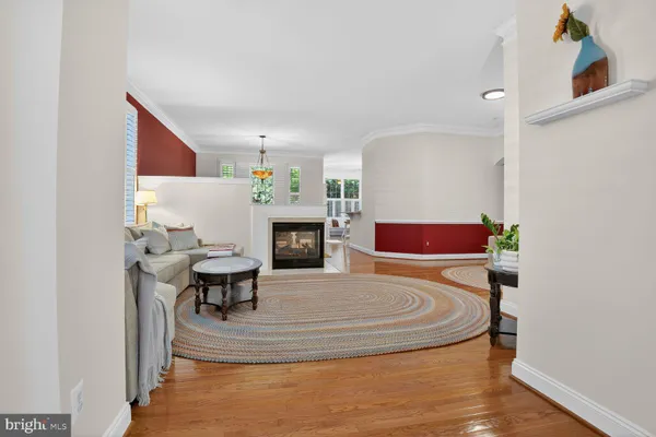 Property Slideshow image 2 of 68 | 15508 hagen way, Haymarket, VA, 20169