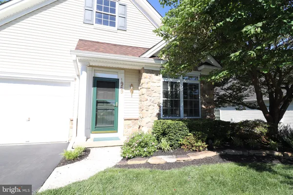 Property Slideshow image 3 of 57 | 1969 speedwell rd, Lancaster, PA, 17601