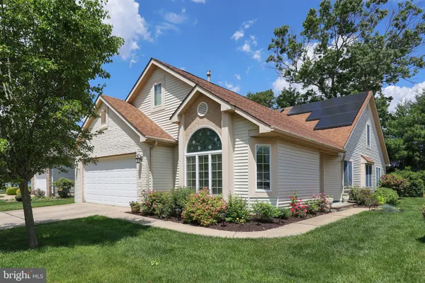 Property Slideshow image 3 of 34 | 1572 lacebark rd, Toms River, NJ, 08755