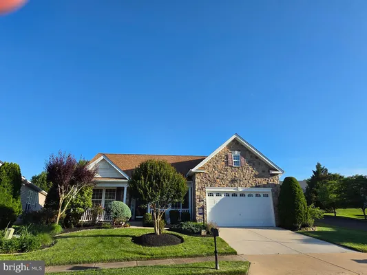 Property Slideshow image 2 of 50 | 3805 blowing leaf pl, Dumfries, VA, 22025
