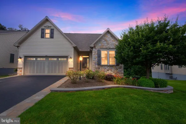 Property Slideshow image 2 of 40 | 230 honeycroft blvd, Cochranville, PA, 19330