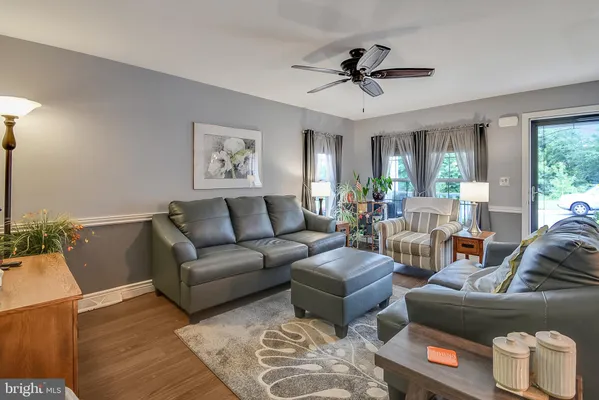 Property Slideshow image 3 of 17 | 173 random rd, Douglassville, PA, 19518