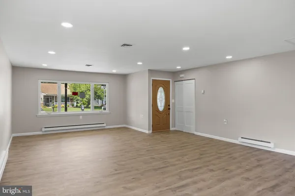 Property Slideshow image 3 of 16 | 7 sherwood pl, Southampton, NJ, 08088