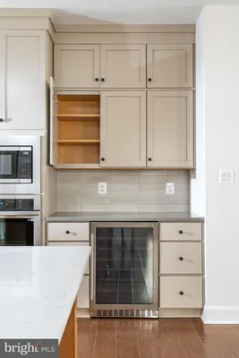 Property Slideshow image 3 of 12 | 43089 greeley sq, Ashburn, VA, 20148