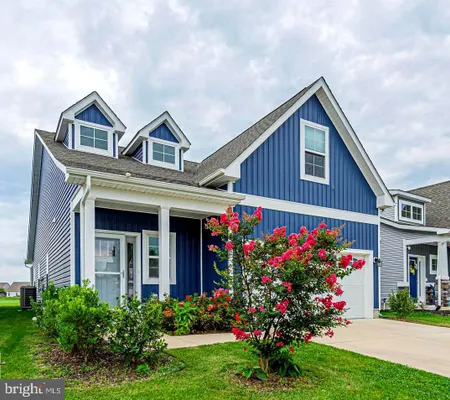 Property Slideshow image 2 of 43 | 106 waterside dr, Bridgeville, DE, 19933