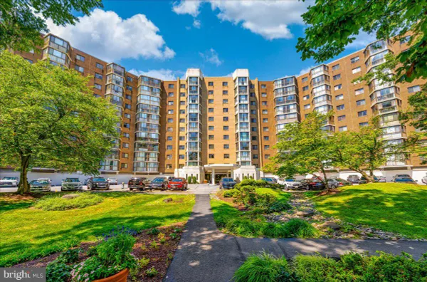 Property Slideshow image 2 of 50 | 15101 interlachen dr 1-807, Silver Spring, MD, 20906