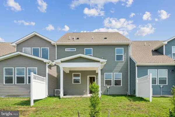 Property Slideshow image 2 of 15 | 392 scranton ln, Ocean View, DE, 19970