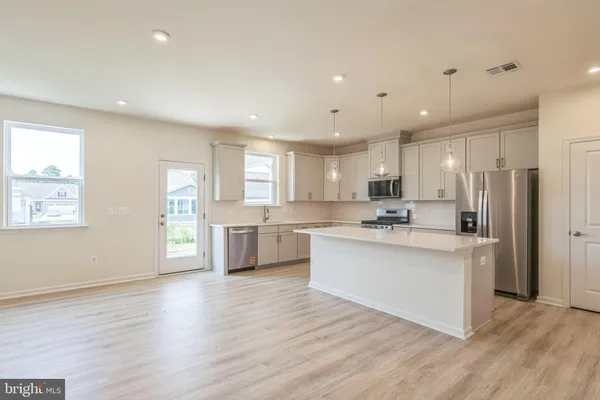 Property Slideshow image 3 of 15 | 392 scranton ln, Ocean View, DE, 19970