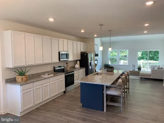 Property Slideshow image 3 of 46 | 216 heron cir, New Castle, DE, 19720