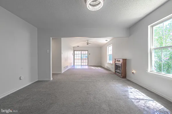 Property Slideshow image 3 of 11 | 713 barbados dr, Williamstown, NJ, 08094