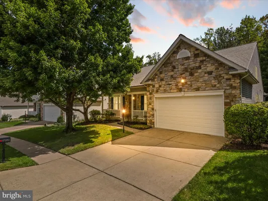 Property Slideshow image 3 of 74 | 17251 four seasons dr, Dumfries, VA, 22025