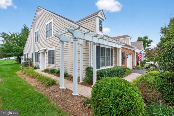 Property Slideshow image 2 of 37 | 20831 adams mill pl, Ashburn, VA, 20147