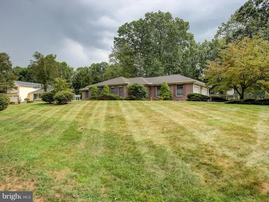 Property Slideshow image 3 of 42 | 6611 congressional ter, Fayetteville, PA, 17222