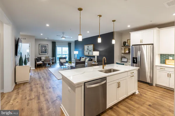 Property Slideshow image 2 of 35 | 13230 petrel st unit 2104, Clarksburg, MD, 20871