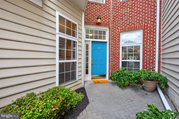 Property Slideshow image 2 of 57 | 20898 prince lowes ter, Sterling, VA, 20165