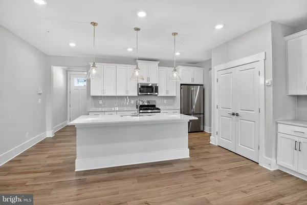 Property Slideshow image 3 of 19 | 3700 elizabeth river dr, Upper Marlboro, MD, 20772