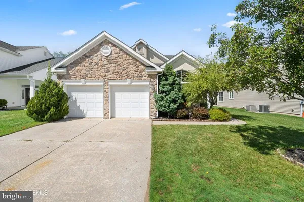 Property Slideshow image 3 of 38 | 38 point pleasant ln, Waretown, NJ, 08758