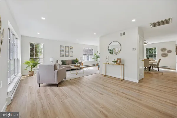 Property Slideshow image 3 of 23 | 114 gramercy pl, Southampton, NJ, 08088