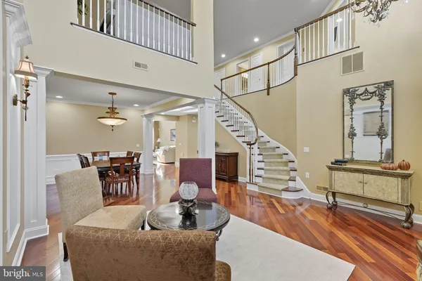 Property Slideshow image 2 of 36 | 95 rittenhouse cir, Newtown, PA, 18940