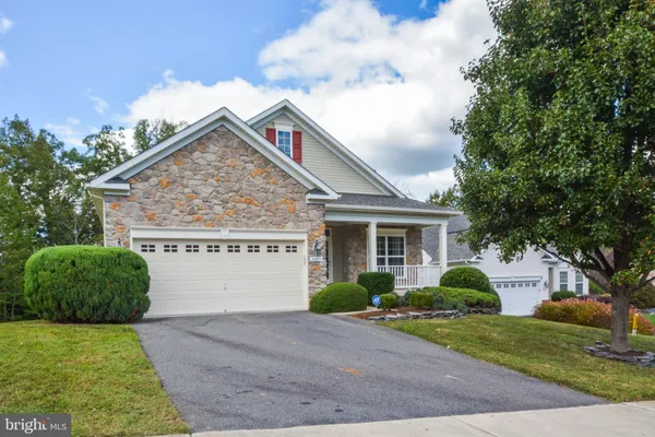 Property Slideshow image 2 of 31 | 5607 cedar mountain ct, Fredericksburg, VA, 22407