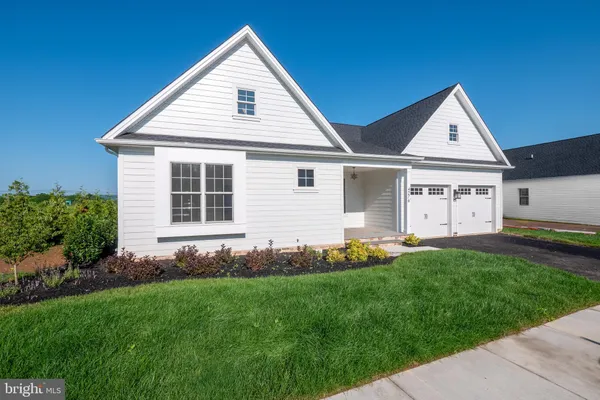 Property Slideshow image 2 of 29 | 4276 stonebridge dr, Bethlehem, PA, 18015