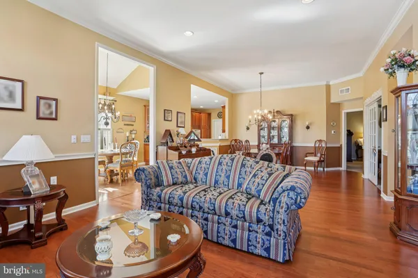 Property Slideshow image 3 of 35 | 100 villa dr 224, Warminster, PA, 18974