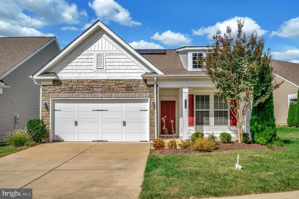 Property Slideshow image 2 of 43 | 196 denison st, Fredericksburg, VA, 22406