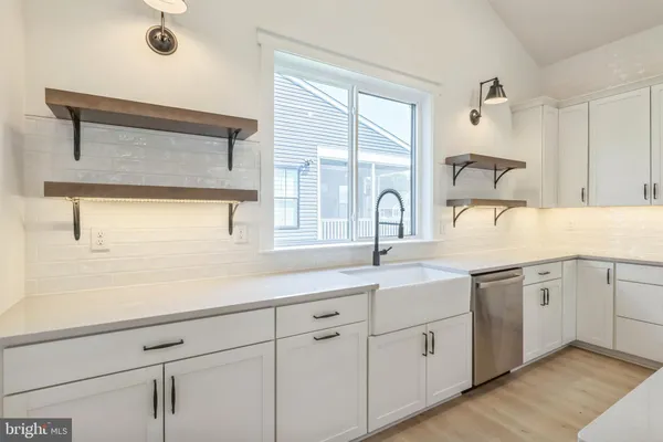 Property Slideshow image 3 of 49 | 117 redstart dr, Chester, MD, 21619